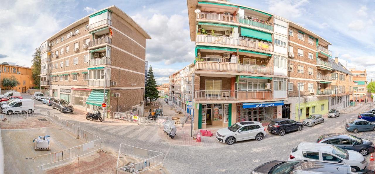 B Casacafe Madrid Pozuelo 2 Bano Fuera De La Habitacion O Compartido Pozuelo de Alarcon Bagian luar foto